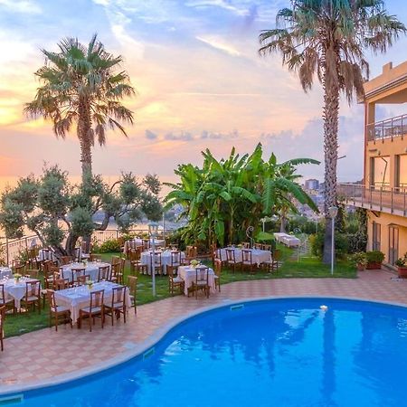 Nettuno Hotel Palace ベルヴェデーレ・マリッティモ エクステリア 写真