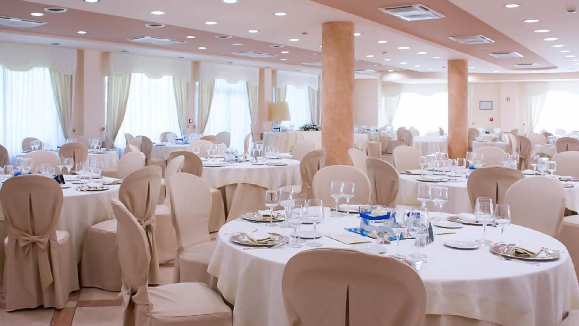 Nettuno Hotel Palace ベルヴェデーレ・マリッティモ エクステリア 写真