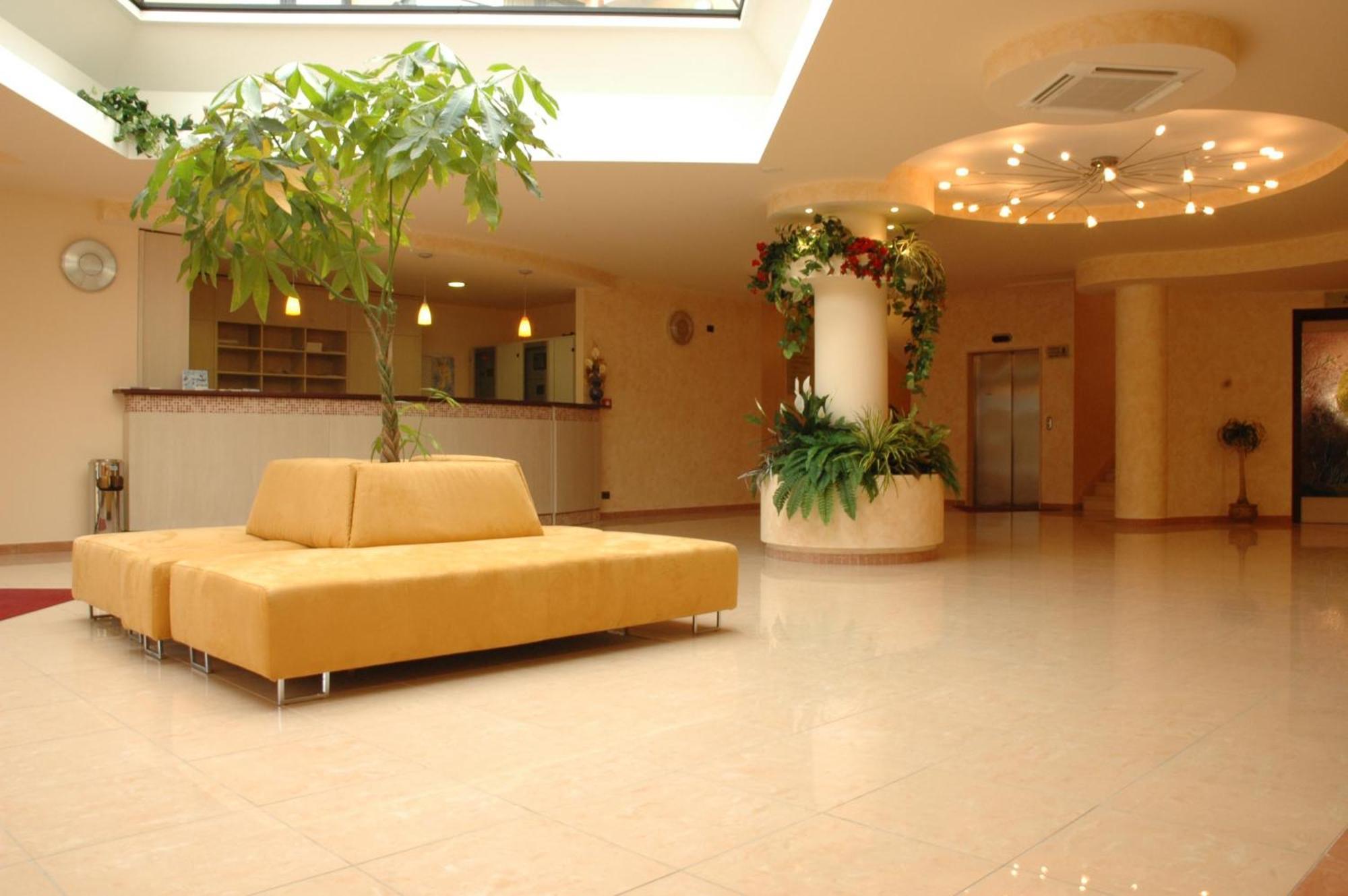Nettuno Hotel Palace ベルヴェデーレ・マリッティモ エクステリア 写真