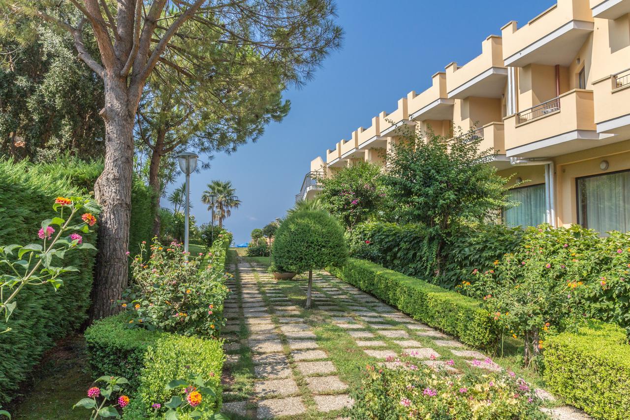 Nettuno Hotel Palace ベルヴェデーレ・マリッティモ エクステリア 写真