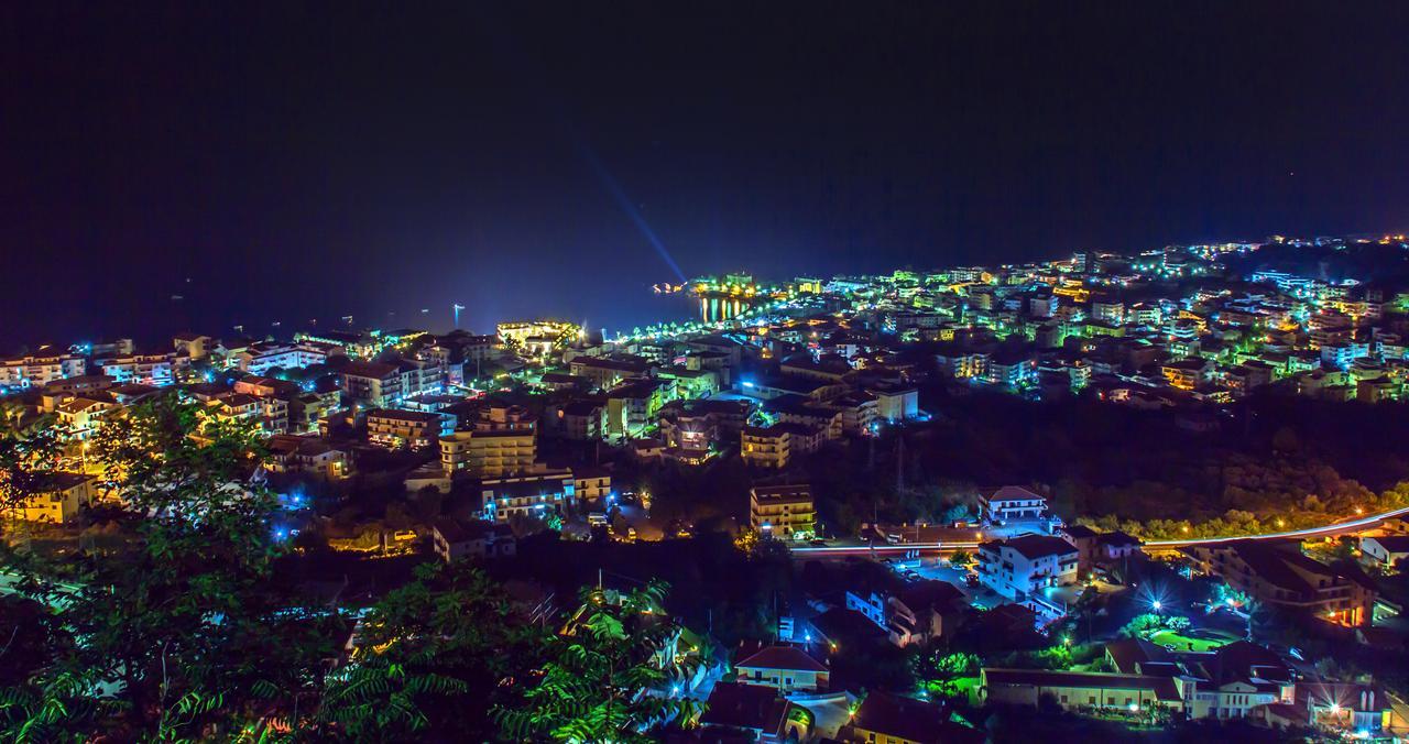 Nettuno Hotel Palace ベルヴェデーレ・マリッティモ エクステリア 写真