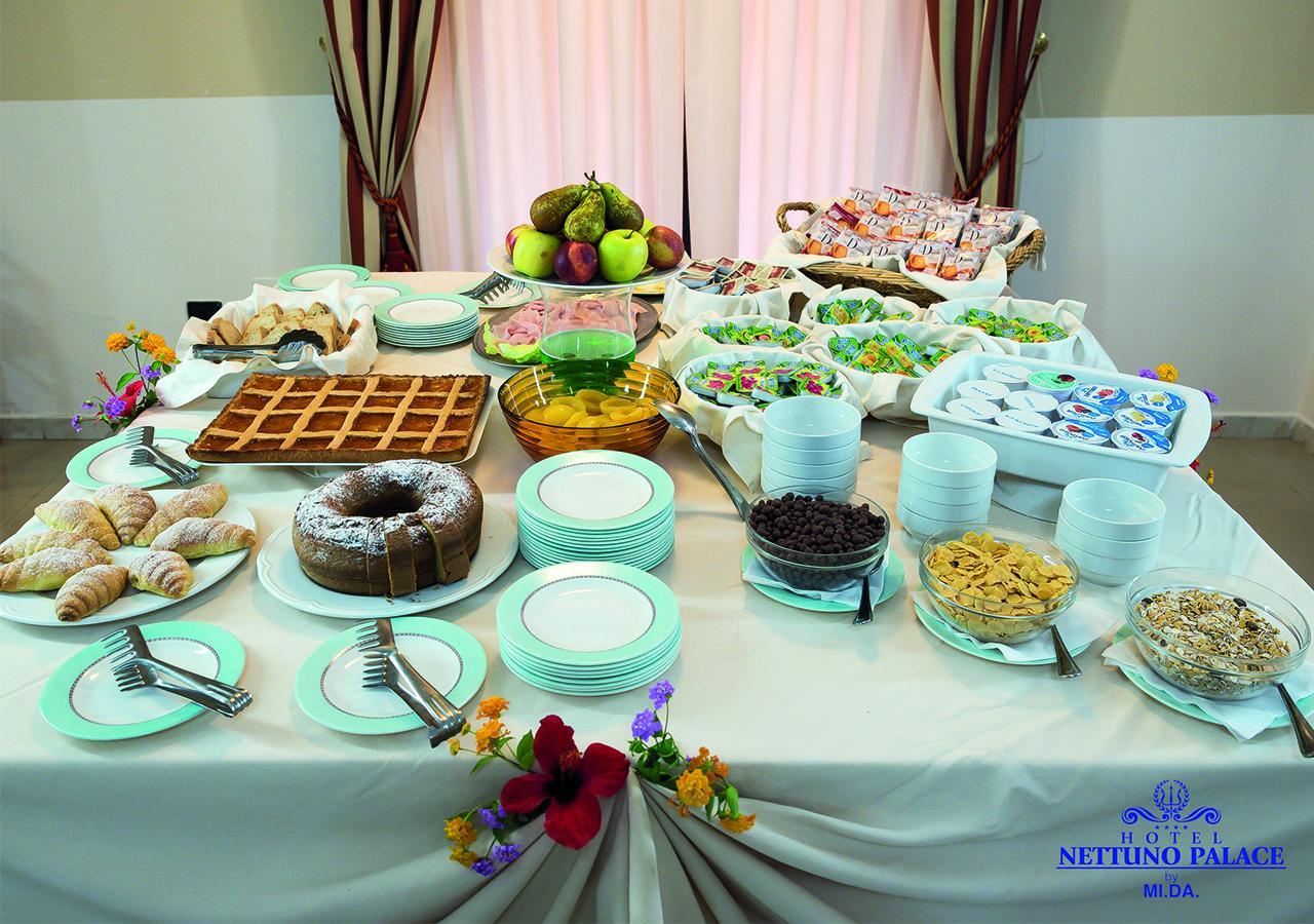 Nettuno Hotel Palace ベルヴェデーレ・マリッティモ エクステリア 写真